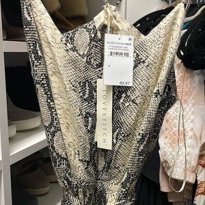 NWT Lovestitch Long pant romper soft flowy and light Size M